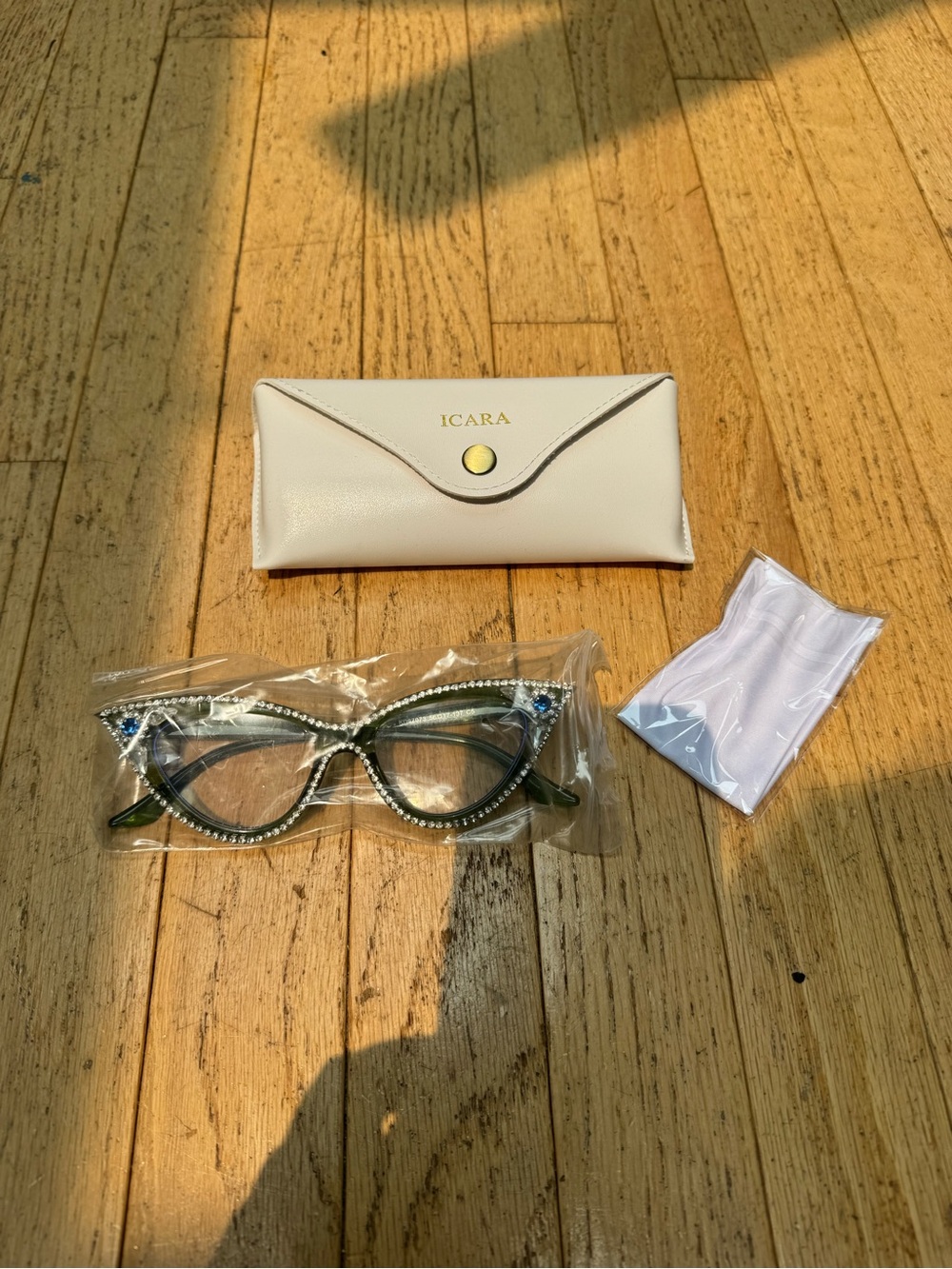 White Eyewear Case with Crystal-Trim Green Cat-Eye Glasses